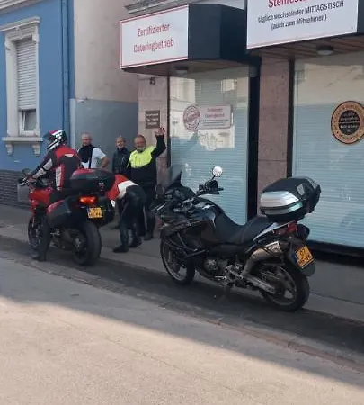 Zentrale Mit Blick Auf Paulinskirche 公寓