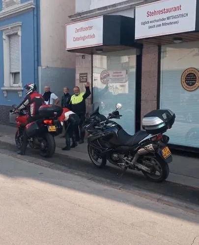 Zentrale Mit Blick Auf Paulinskirche شقة